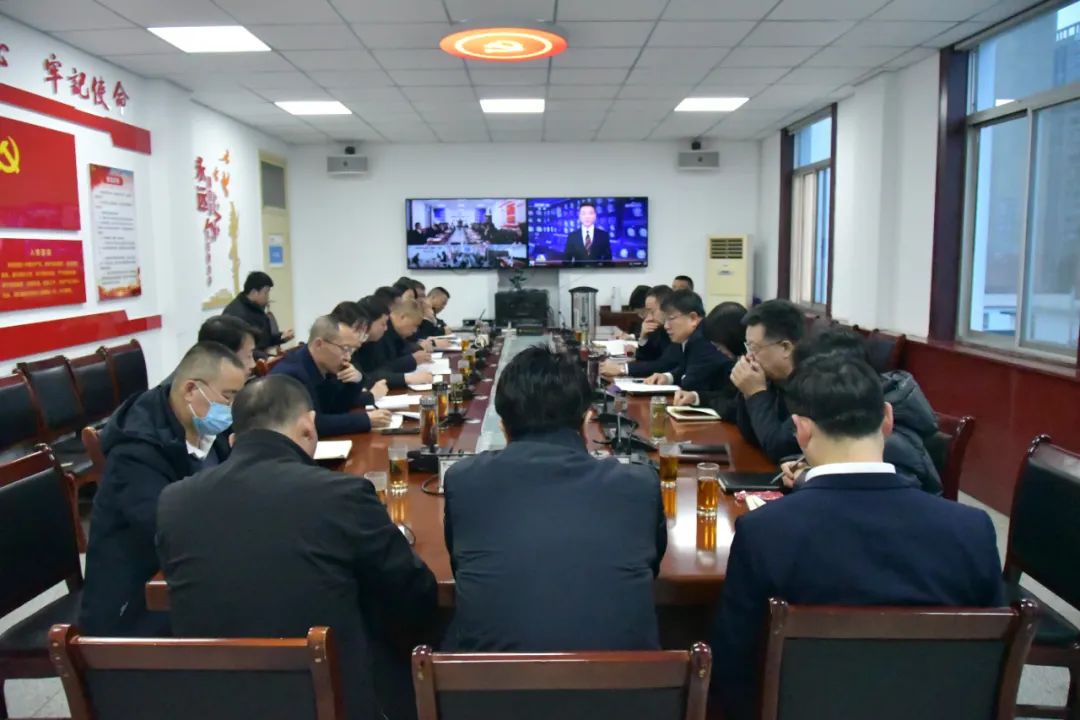 龙钢集团召开党政联合周工作例会
