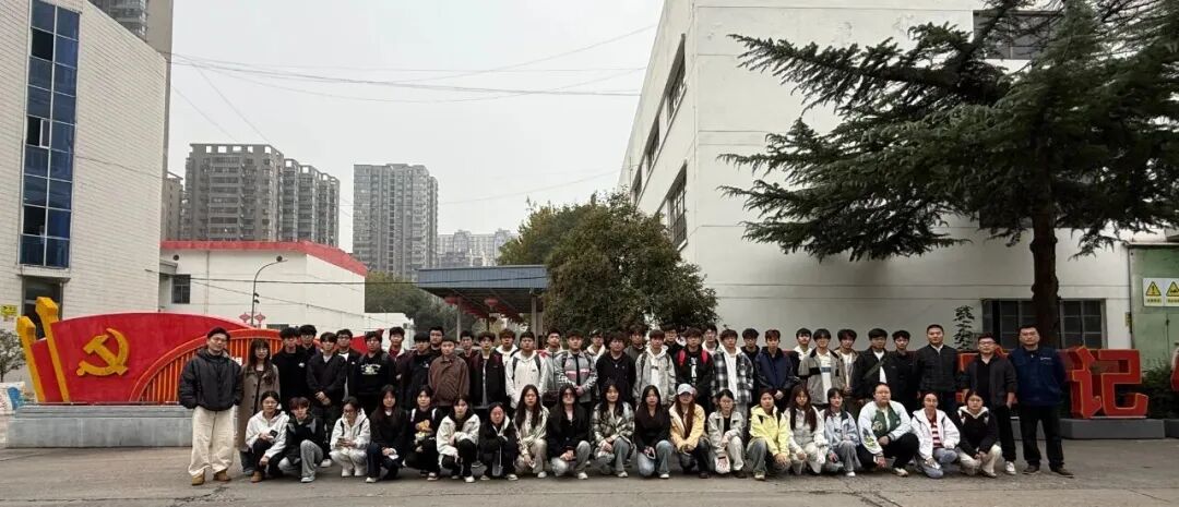 校企携手探前沿！西安欧亚学院师生走进龙钢集团 3D 打印开发中心