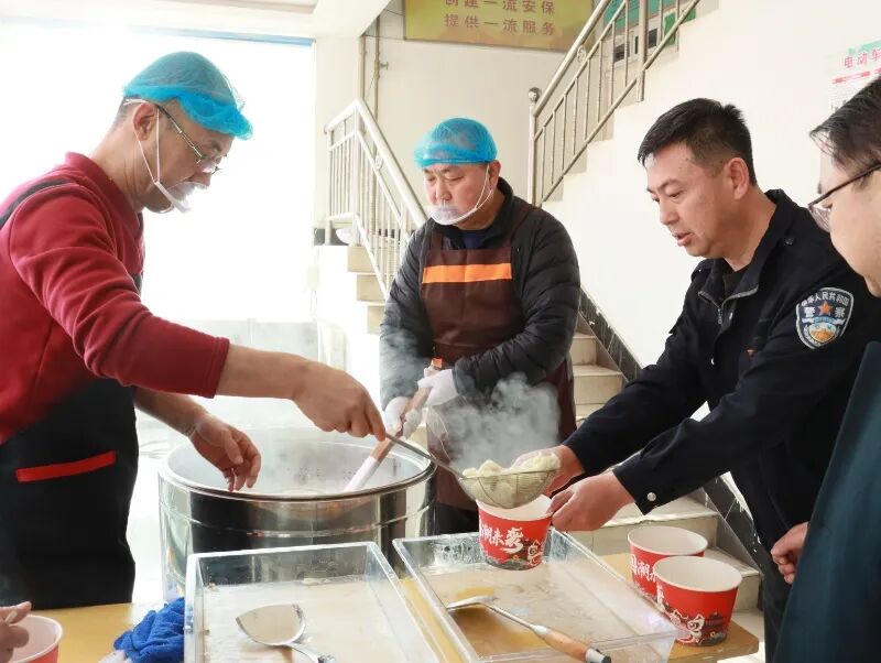 红光物流公司:饺香暖冬至,合力开新局 红光物流公司:饺香暖冬至,合力开新局