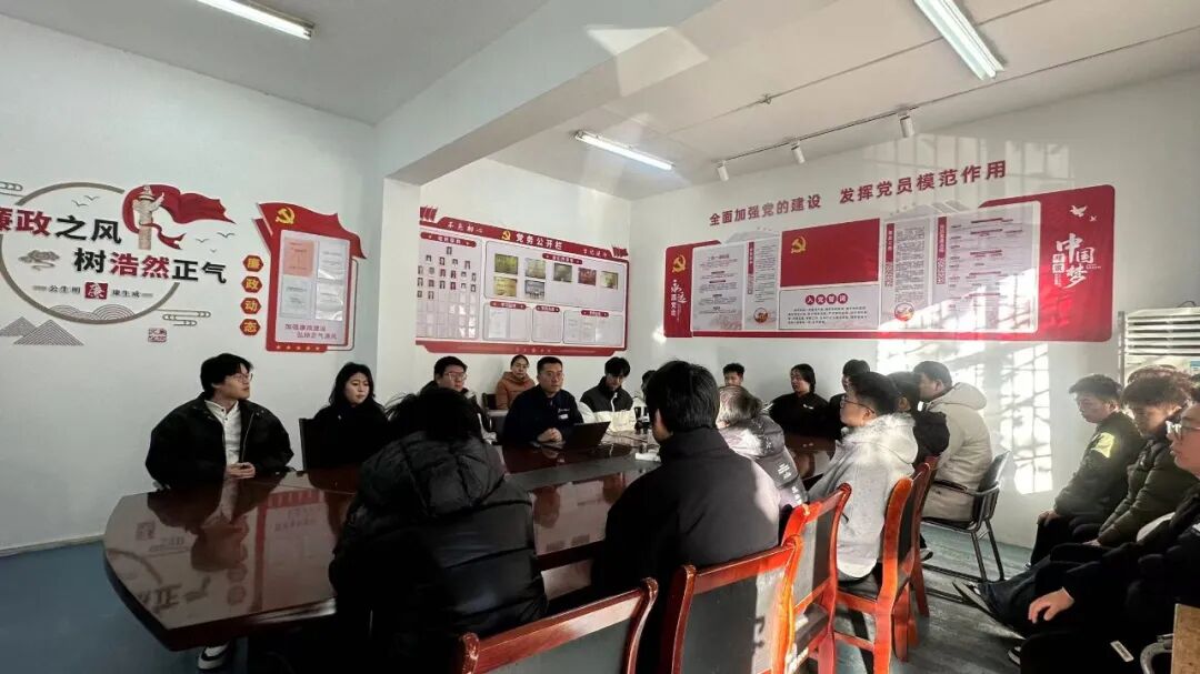 校企联动促成长！陕西工商职业学院师生走进龙钢集团3D打印开发中心