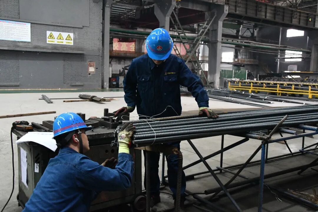 西安加工车间:人勤春早满格电,铆足干劲赶订单 西安加工车间:人勤春早满格电,铆足干劲赶订单