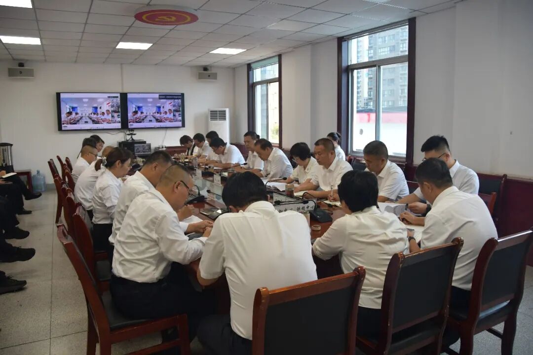 龙钢集团公司召开“转作风、提能力、强执行、保生存”工作部署会