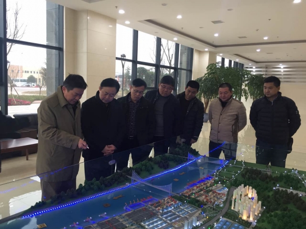 杨海峰新年伊始赴渝寻求新合作