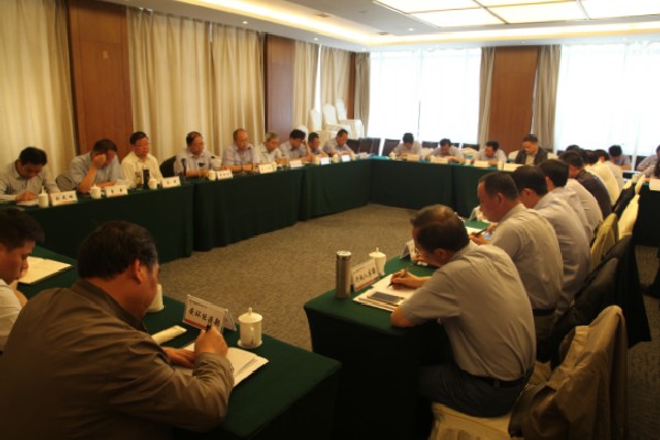 龙钢集团召开2016年第2次安委会会议