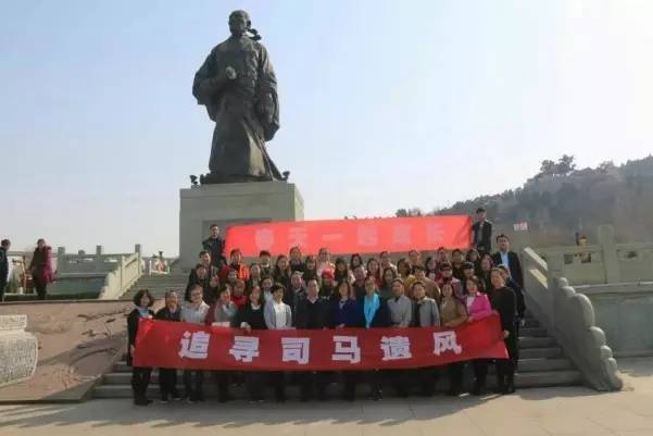 龙钢集团各基层女工委开展系列活动庆祝三八妇女节