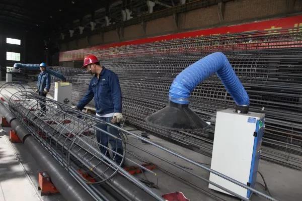 龙钢集团钢加公司快马加鞭生产保订单需求