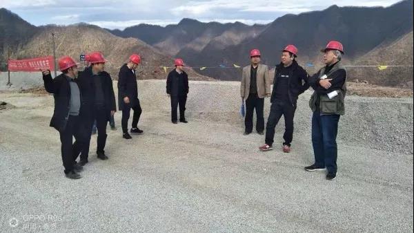 陕西省应急管理厅组织专家对大西沟矿业公司二级安全生产标准化进行评审
