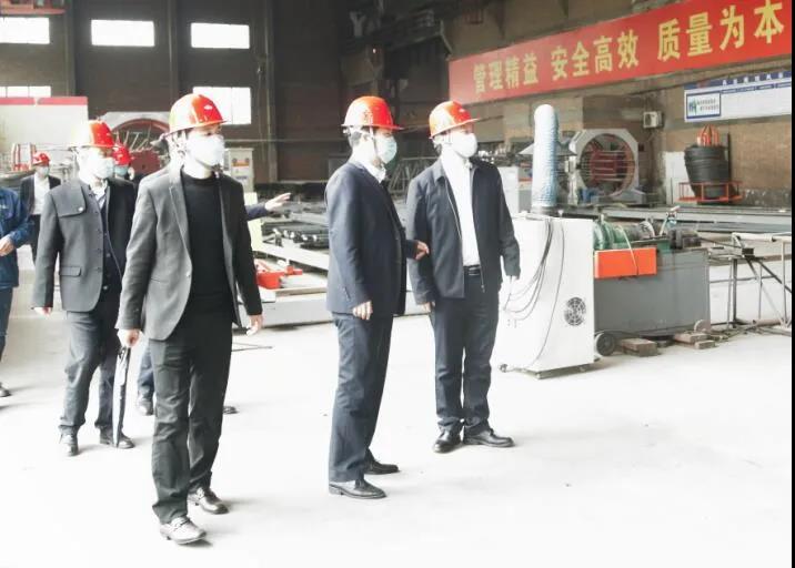 中铁物贸集团西安公司到龙钢集团钢材深加工中心参观交流