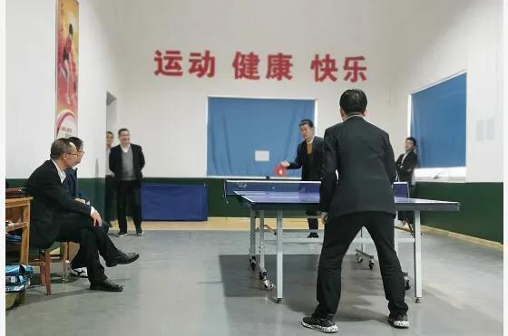 龙钢集团机关、钢加公司举办职工乒乓球赛